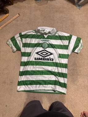 Vintage 1997-1999 Celtic FC Umbro Home Football Shirt Jersey Size L